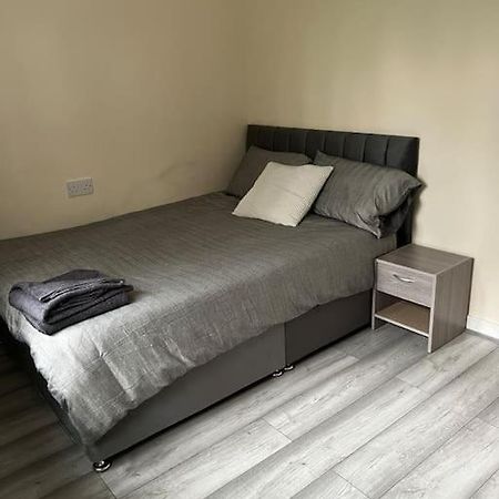 Extra Large House In Woolwich Villa Plumstead  Ngoại thất bức ảnh