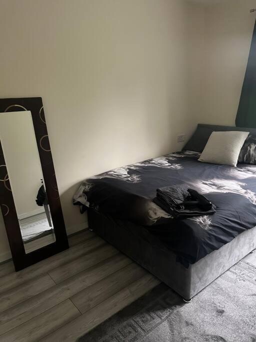 Extra Large House In Woolwich Villa Plumstead  Ngoại thất bức ảnh